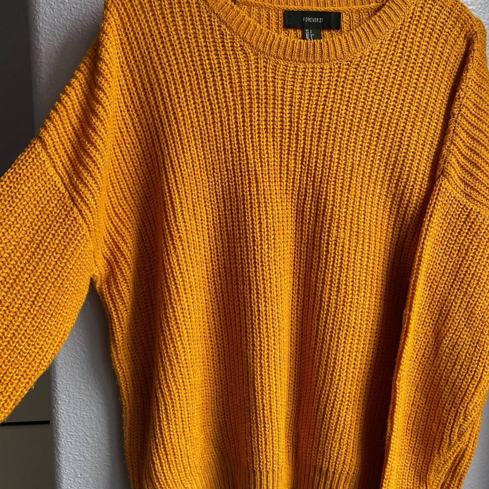 💛Forever 21 orange/yellow Knit Sweater